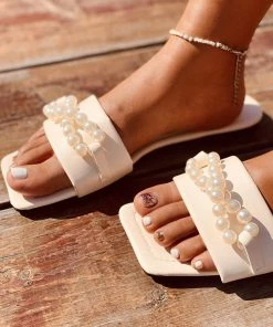 HT New In Shoes En Bloom | Ivory Pearl Chain Slides Flat Sandalsw
