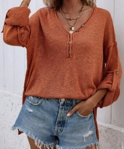 MY Smaibulun | Roll-Sleeve V-Neck Knit Top - Rust Clothing