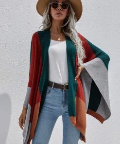 MY New In Clothing Smaibulun | Color Block Knit Ruana - Duck Green