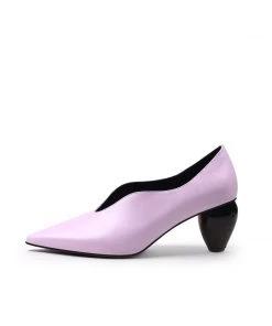 Jady Rose JadyRose | Scalloped Edges-Curve Shaped Leather Pump - Lavender