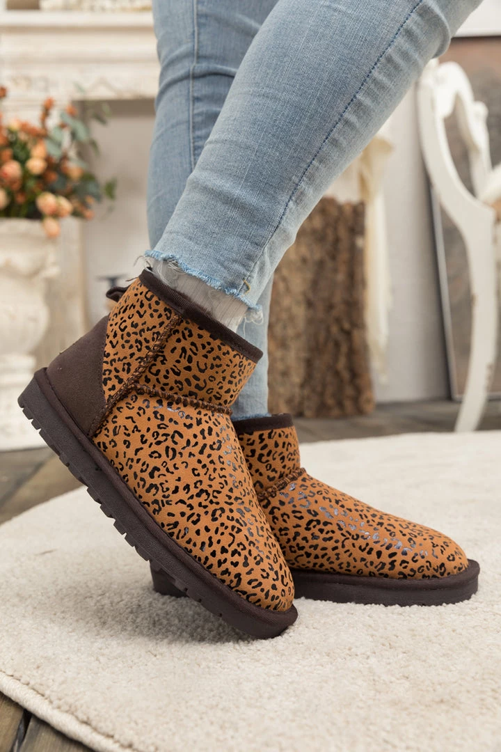 XH SMAIBULUN UGG™ | Faux Fur-Lined Leather Suede Low Boots New In Shoes 2 XH SMAIBULUN UGG™ | Faux Fur-Lined Leather Suede Low Boots New In Shoes