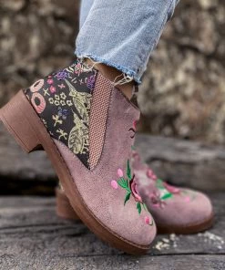 YL Shoes Floral Embroidered Ankle Booties - EN BLOOM