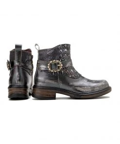 SOFFIA | Meteorite Floral Embossed Leather Chelsea Boot