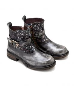 SOFFIA | Meteorite Floral Embossed Leather Chelsea Boot