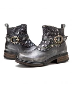 SOFFIA | Meteorite Floral Embossed Leather Chelsea Boot