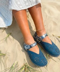 HYHE Tie-Dye Strap Perforated Mary Jane Sandal - En Bloom S/S 2022