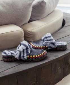 NEW ARRIVALS SOFFIA | Floral Embossed Wool Lined Leather Slipper - Navy Black