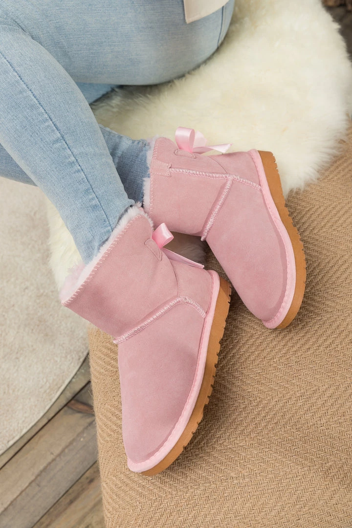 XH SMAIBULUN UGG™ | Ribbon Butterfly Bow-Back Faux Fur-Lined Suede Boots New In Shoes 5 XH SMAIBULUN UGG™ | Ribbon Butterfly Bow-Back Faux Fur-Lined Suede Boots New In Shoes