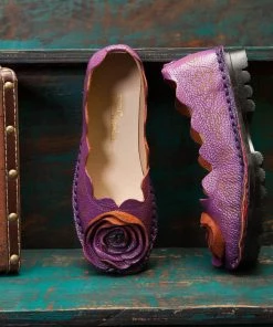 XR Rose Bow Head-Accent Loafers - Rumour Has It Shop Loafer