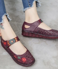 XR New In Shoes Rumour Has It | Perforated Flower Printed Leather Mary Jane Flats- Purple 7 XR New In Shoes Rumour Has It | Perforated Flower Printed Leather Mary Jane Flats- Purple