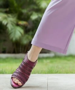 RXD SOFFIA | Mulberry Perforated Slingback Leather Sandal