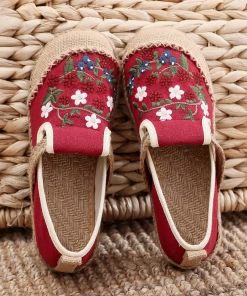 TC Cactus Rose | Berry Daisy Embroidered Linen Espadrille Loafers - Red NEW ARRIVALS