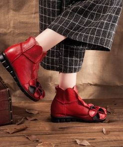 XR Shoes Rumour Has It | Flower Head Accent Sharon Leather Ankle Boots