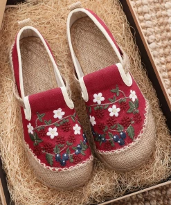TC Cactus Rose | Berry Daisy Embroidered Linen Espadrille Loafers - Red NEW ARRIVALS