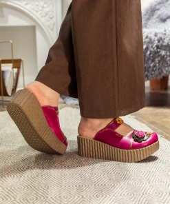 JF SOFFIA | Genuine Leather Red Ribbed-Sole Floral Appliqued Clogs NEW ARRIVALS 13 JF SOFFIA | Genuine Leather Red Ribbed-Sole Floral Appliqued Clogs NEW ARRIVALS