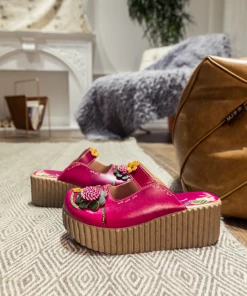 JF SOFFIA | Genuine Leather Red Ribbed-Sole Floral Appliqued Clogs NEW ARRIVALS 17 JF SOFFIA | Genuine Leather Red Ribbed-Sole Floral Appliqued Clogs NEW ARRIVALS