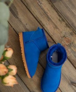 XH New In Shoes SMAIBULUN UGG™ | Faux Fur-Lined Genuine Suede Low Boot