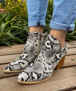 HYHE Side Cut Angled Snake Print Ankle Boot - EN BLOOM