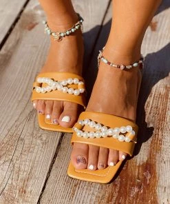 HT New In Shoes En Bloom | Tan Pearl Chain Slides Flat Sandals