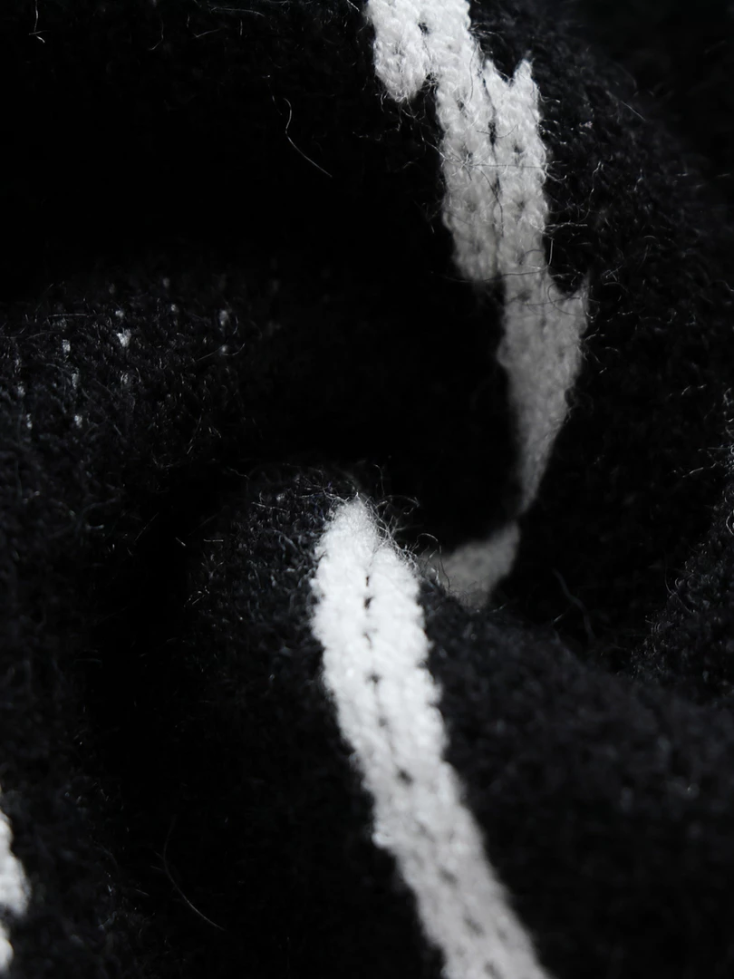 MY Smaibulun | Smiley Polar Bear Black Knit Sweater Dress 7 MY Smaibulun | Smiley Polar Bear Black Knit Sweater Dress