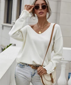 MY Smaibulun | DARIUS Drop Shoulder V-neck Knit Top - White