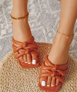 HT EN BLOOM | YAM PUFFY KNOT CROSS STRAP SLIDE