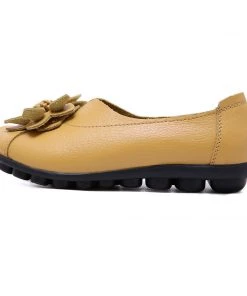 ATC Floral-Accent Round Toe Leather Flats Pumps - MAMA LOVE