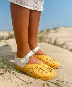 HYHE Tie-Dye Strap Perforated Mary Jane Sandal - En Bloom S/S 2022