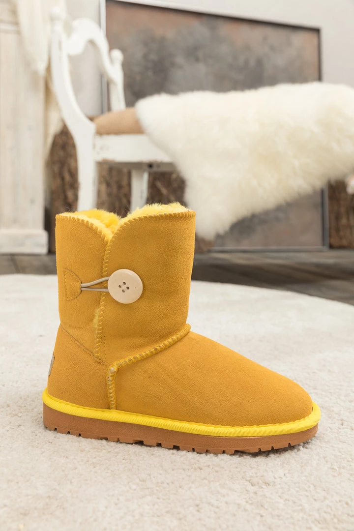 XH SMAIBULUN UGG™ | Faux Fur-Lined Classic Side Button Suede Boot New In Shoes 7 XH SMAIBULUN UGG™ | Faux Fur-Lined Classic Side Button Suede Boot New In Shoes