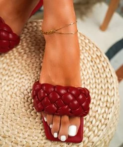 HT Maroon Matte Weave Detail Flat Sole Sandals - En Bloom